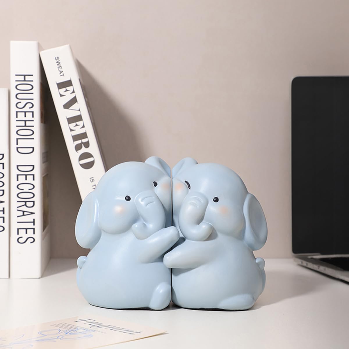Cute Hug Ducks Decorative Bookends, Unique Book Ends to Hold Books Creative Resin Book Holder Stopper for Home Office Desk Bookshelf Decoration