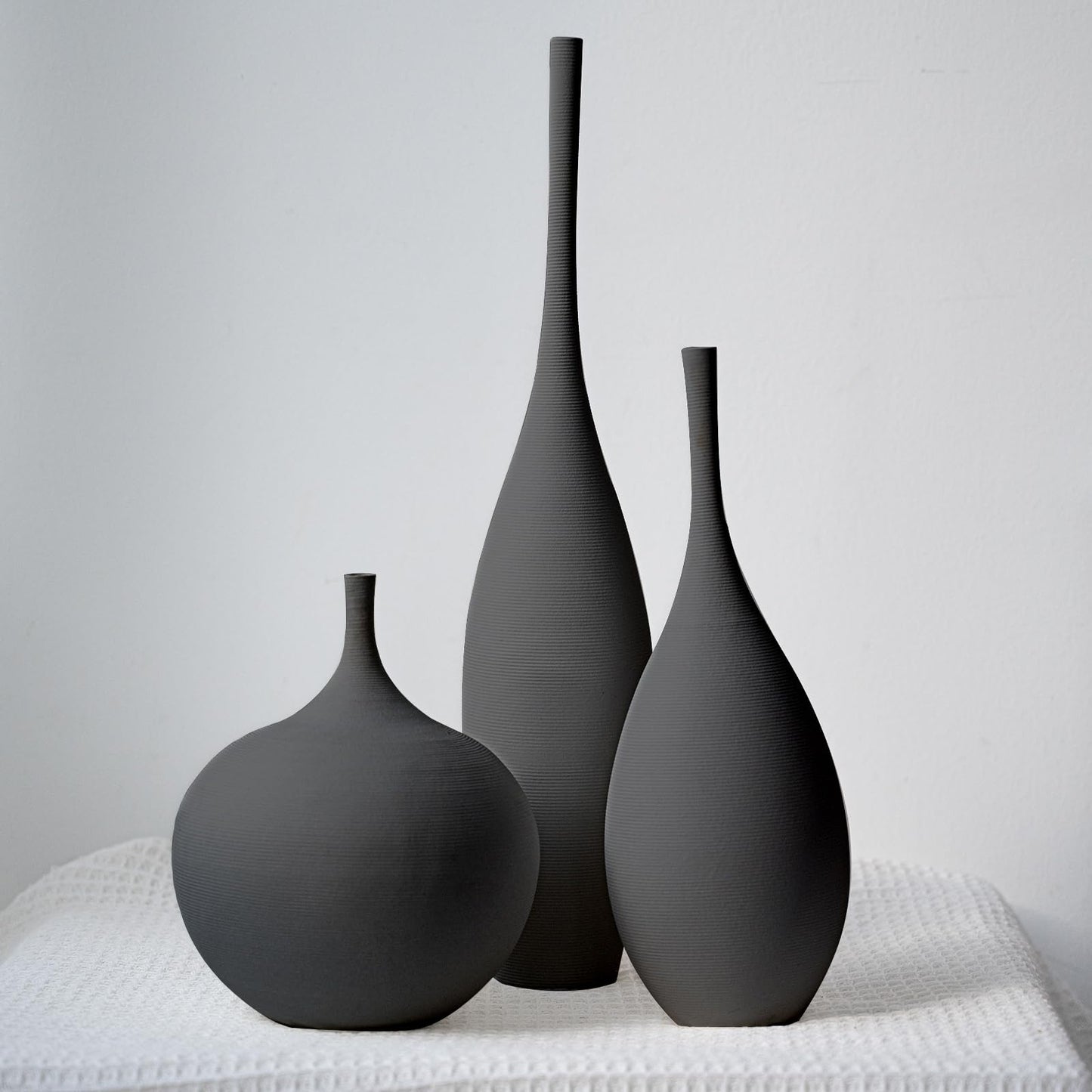 White Ceramic Vase Modern Boho Wabi-Sabi Flower Vase Set of 3 Decorative Aesthetic Vases for Centerpieces Pampas Matte Minimalist Vases for Living Room Table Shelf Home Decor Gift