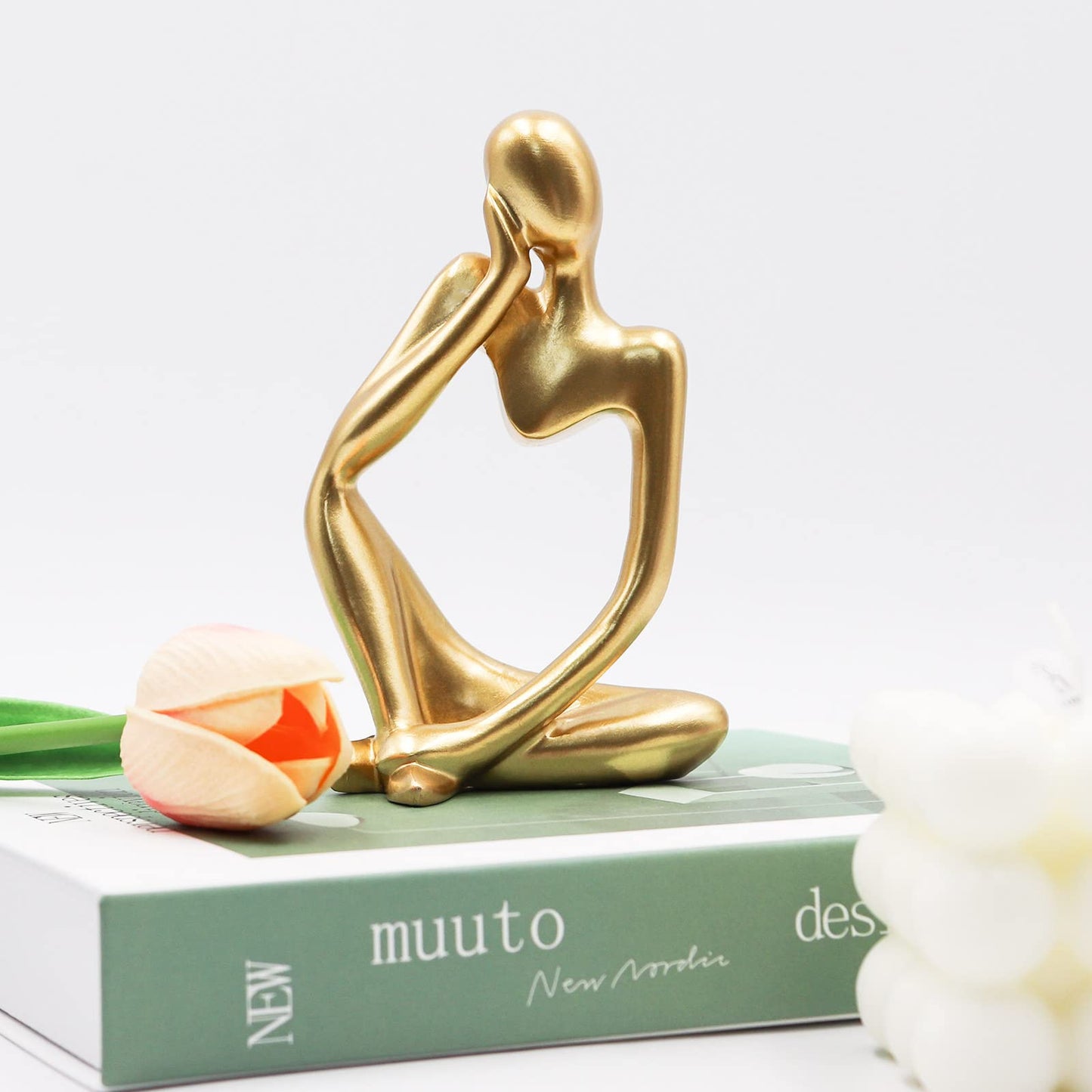 Thinker Sculptures, Sandstone Resin Thinker Statue Ornaments, Abstract Style Housewarming Gifts, Living Room Dining Desk Decorations (Right, Small)
