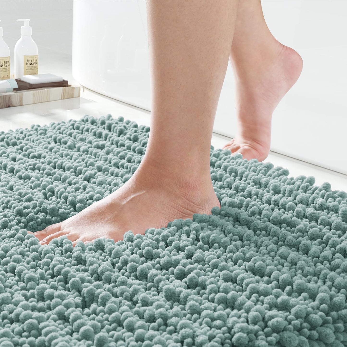 Yimobra Bathroom Rugs Non Slip Washable 32x20 Inch - Ultra Soft Absorbent Chenille Bath Mat, Quick Dry Shaggy Floor Carpet for Tub Shower