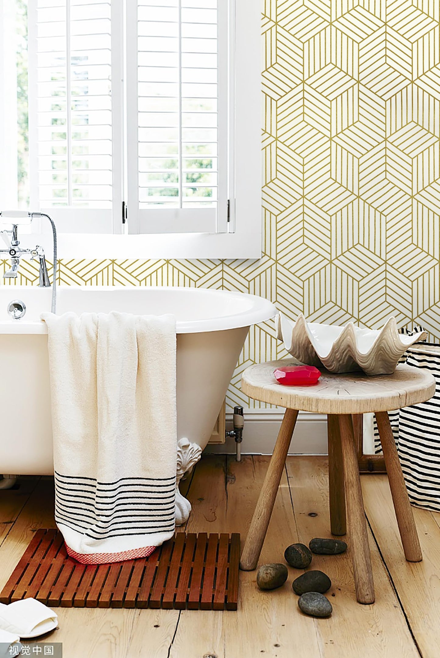 CiCiwind Peel and Stick Wallpaper Boho Wall Paper Modern White and Gold Geometric Contact Paper for Cabinets Removable Self Adhesive Bathroom Wallpaper for Bedroom Papel Tapiz para Pared 15.7"x78.7"