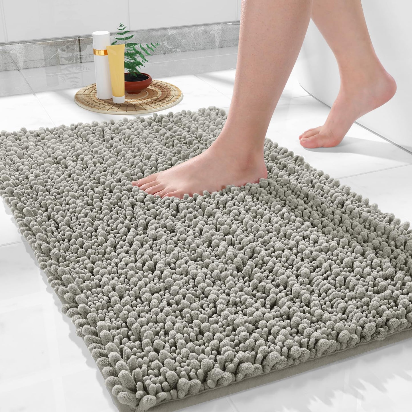 Yimobra Bathroom Rugs Non Slip Washable 32x20 Inch - Ultra Soft Absorbent Chenille Bath Mat, Quick Dry Shaggy Floor Carpet for Tub Shower
