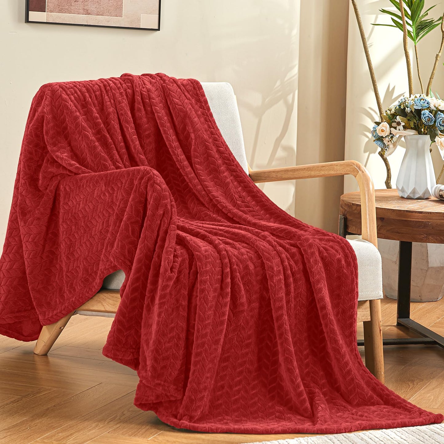 Super Soft Flannel Cozy Blankets for Adults, Washable Lightweight Blanket for Couch Sofa