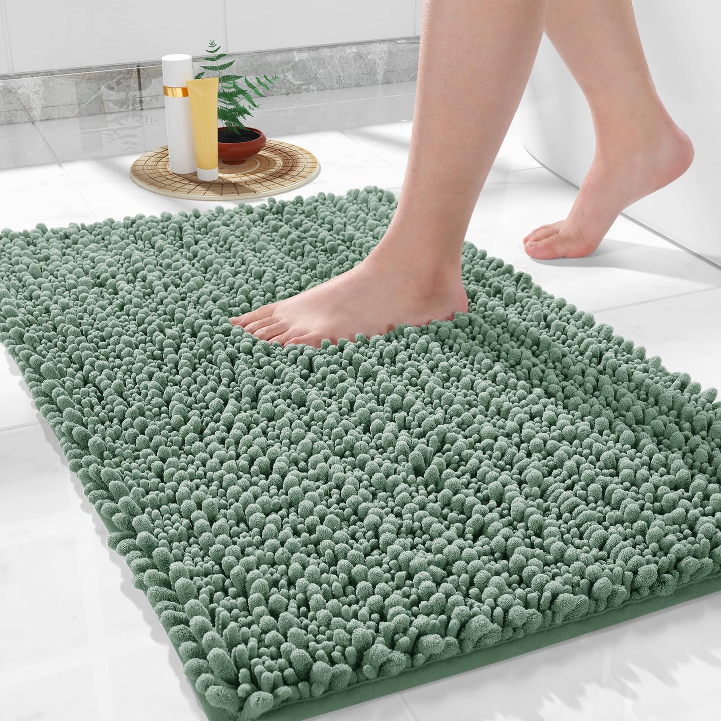 Yimobra Bathroom Rugs Non Slip Washable 32x20 Inch - Ultra Soft Absorbent Chenille Bath Mat, Quick Dry Shaggy Floor Carpet for Tub Shower