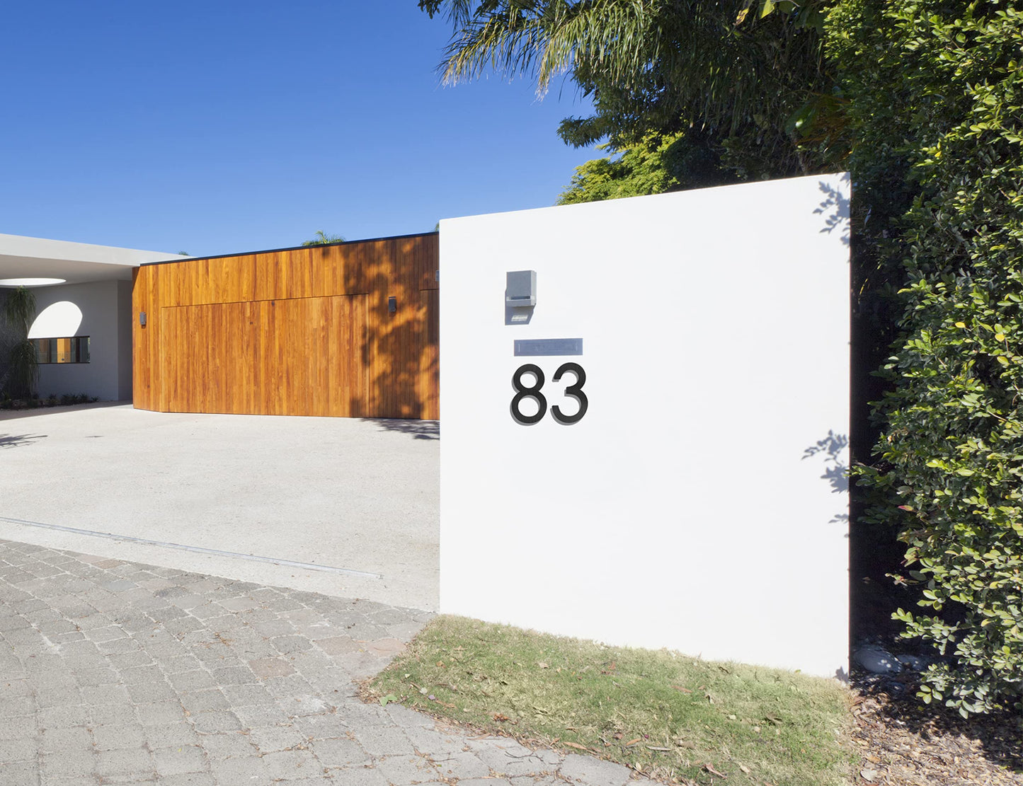 12 Inch Modern Floating House Numbers for Outside | Large Metal House Numbers for Outdoors | Black Coated Rust-Proof Home Address Numbers/Plaques | Metal Numbers