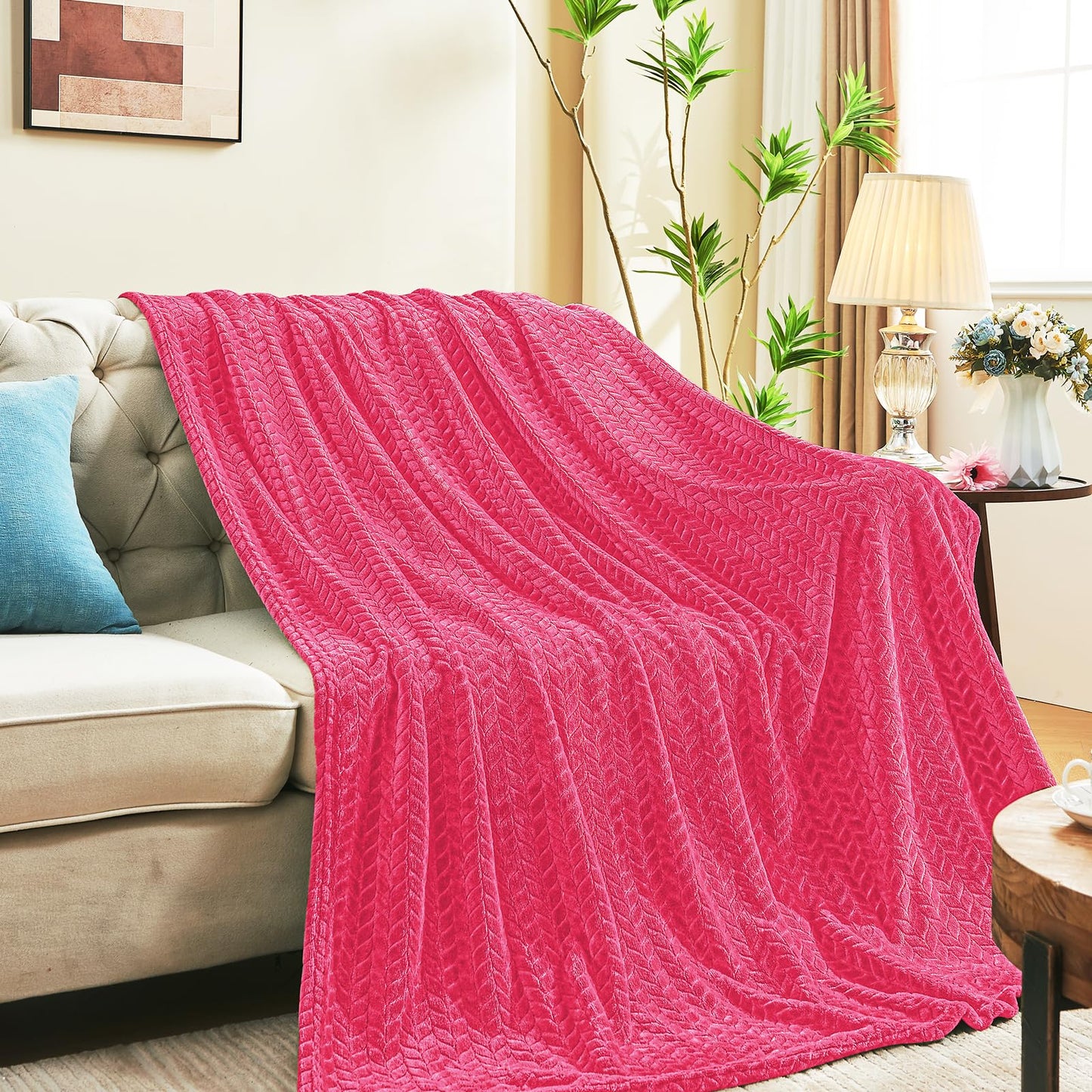 Super Soft Flannel Cozy Blankets for Adults, Washable Lightweight Blanket for Couch Sofa