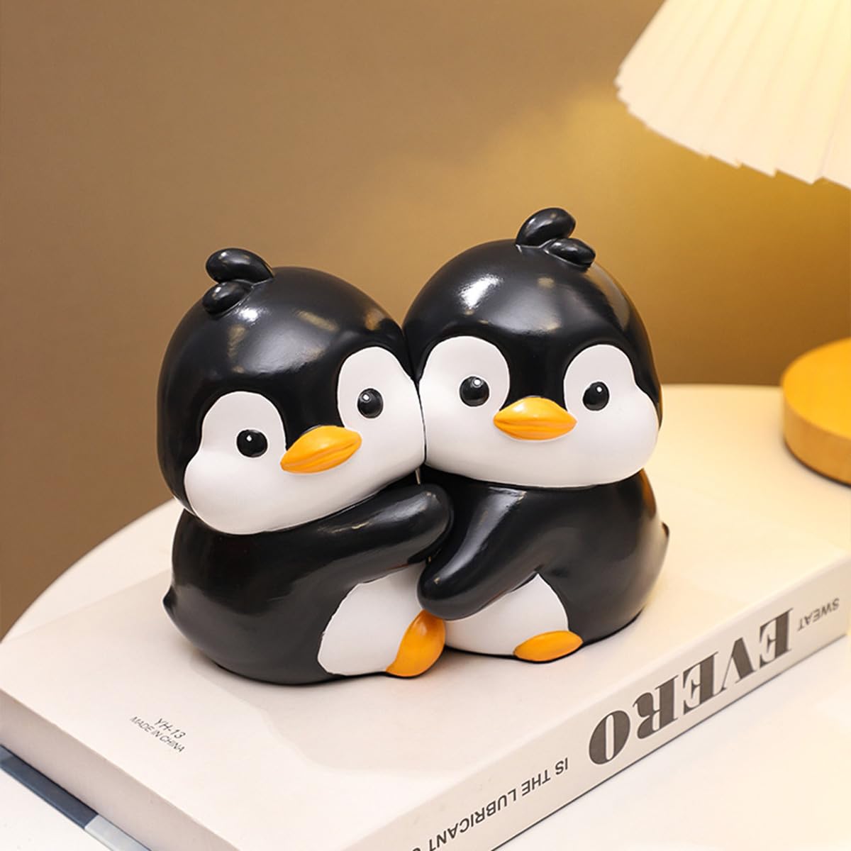 Cute Hug Ducks Decorative Bookends, Unique Book Ends to Hold Books Creative Resin Book Holder Stopper for Home Office Desk Bookshelf Decoration