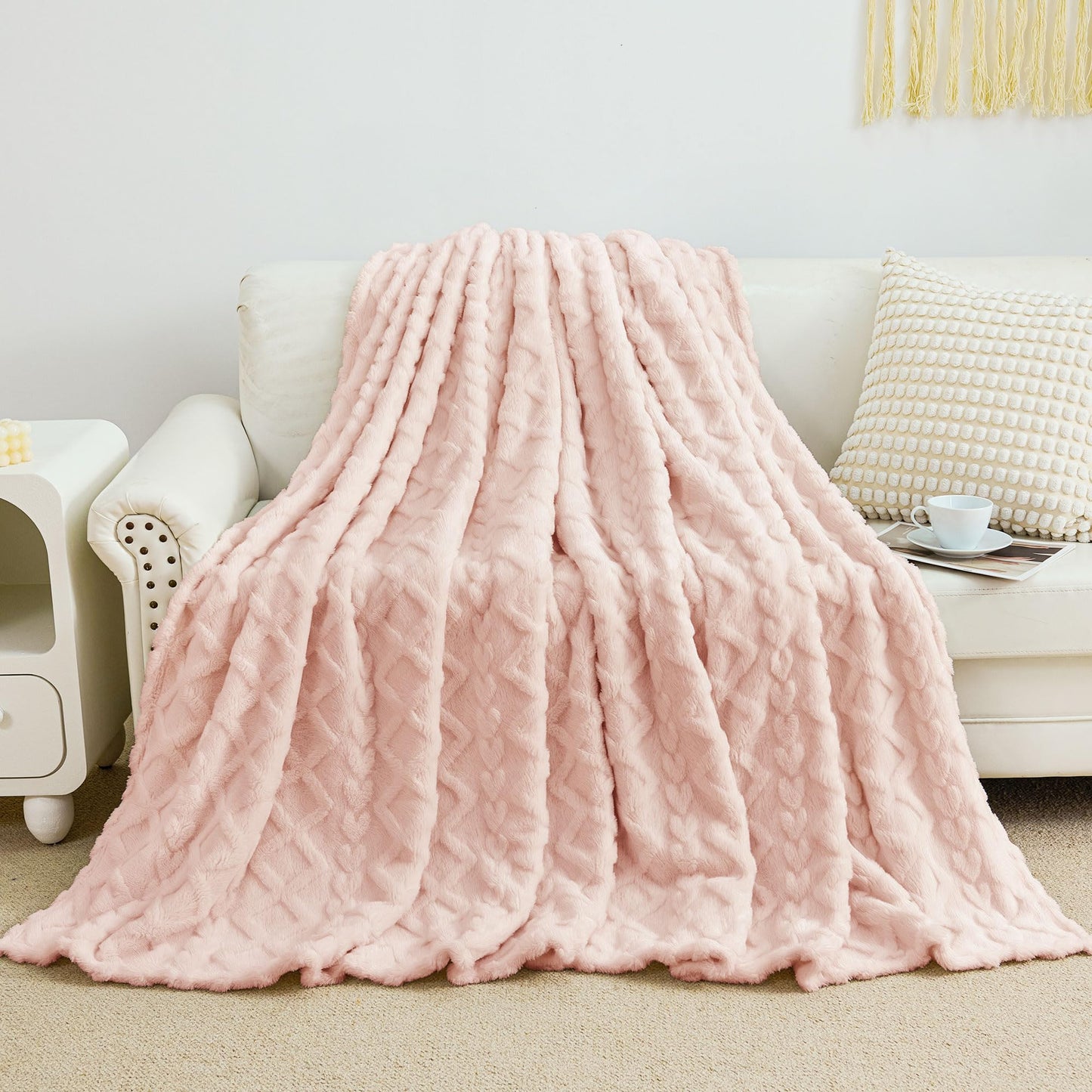 Cozy Soft Lightweight Fuzzy Throw Blanket for Couch, Warm Present for Birthday, Christmas, Halloween