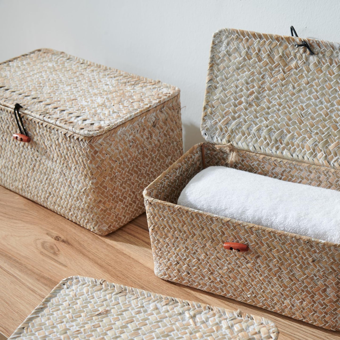 4 Pack, Wicker Baskets with Lids, Nautral Seagrass Storage Baskets, Woven Rectangular Basket Bins, Rattan Storage Organizer for Shelf